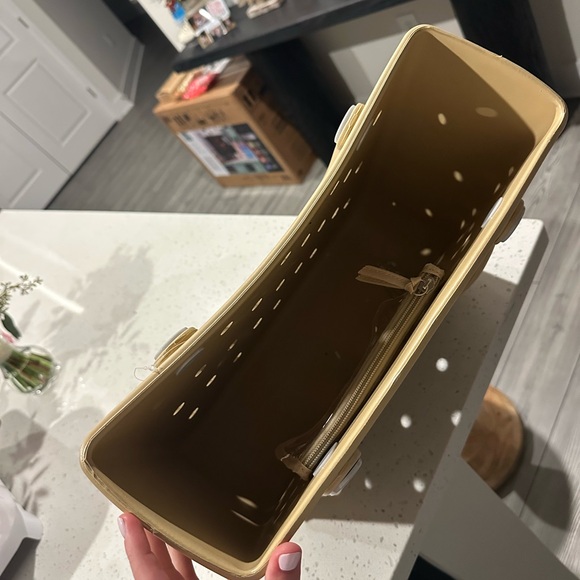 Stylish Leopard Print Bogg Bag - Picture 2 of 3